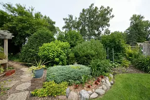 909 16th St SW, Willmar, MN 56201 - Photo 4