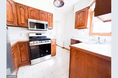 1308 Marion Street, Saint Paul, MN 55117 - Photo 4