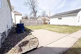 1308 Marion St, Saint Paul, MN 55117 - Photo 12