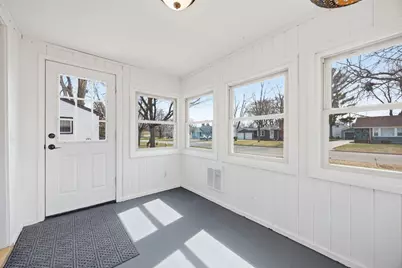 6728 44th Avenue N, Crystal, MN 55428 - Photo 10