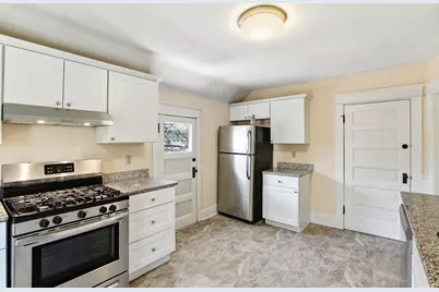 389 Fairview Avenue N, Saint Paul, MN 55104 - Photo 30