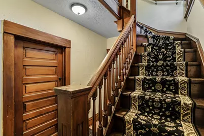 389 Fairview Avenue N, Saint Paul, MN 55104 - Photo 8