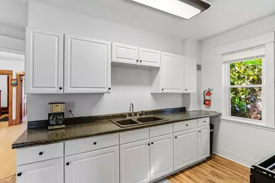 389 Fairview Avenue N, Saint Paul, MN 55104 - Photo 12