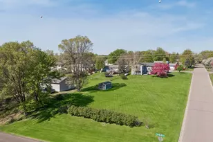 9721 Portal Dr, Eden Prairie, MN 55347 - Photo 4