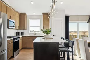 3735 Holbrook Dr, Waconia, MN 55387 - Photo 10