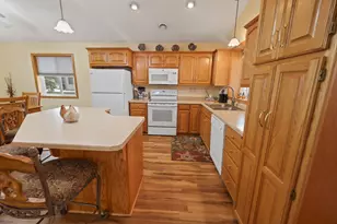 828 Aspen Cir, Waite Park, MN 56387 - Photo 4