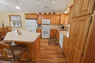 828 Aspen Cir, Waite Park, MN 56387 - Photo 4