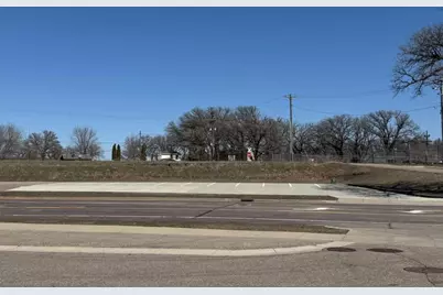 501 & 504 Lake Avenue, Fairmont, MN 56031 - Photo 36