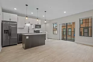 2413 1st Ave S, Minneapolis, MN 55404 - Photo 36