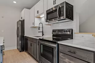 2413 1st Ave S, Minneapolis, MN 55404 - Photo 42