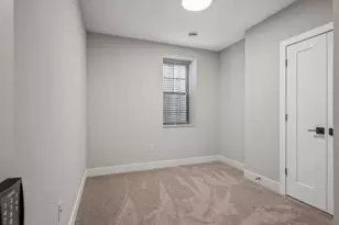 2413 1st Ave S, Minneapolis, MN 55404 - Photo 32