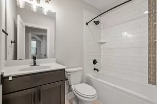 2413 1st Ave S, Minneapolis, MN 55404 - Photo 46