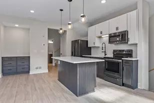 2413 1st Ave S, Minneapolis, MN 55404 - Photo 60