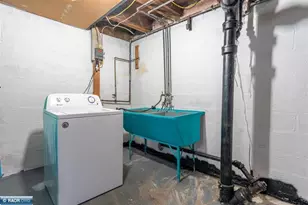 522 12th St N, Virginia, MN 55792 - Photo 28