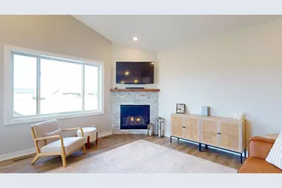 2018 Douglas Trail Drive SE, Pine Island, MN 55963 - Photo 4