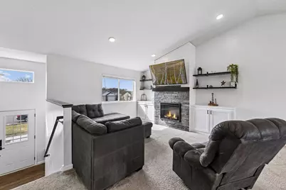 940 Lakewood Trail, Norwood Young America, MN 55397 - Photo 6