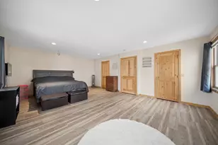 205 E 11th St, Fairmont, MN 56031 - Photo 4