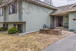 9178 Jarvis Ave S, Cottage Grove, MN 55016 - Photo 2