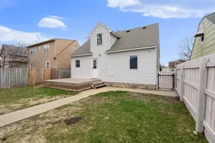 1001 8th Ave SW, Austin, MN 55912 - Photo 4