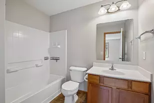 4360 Empress Dr N, Hugo, MN 55038 - Photo 24