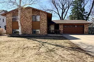 1919 Driftwood Ave, Worthington, MN 56187 - Photo 1