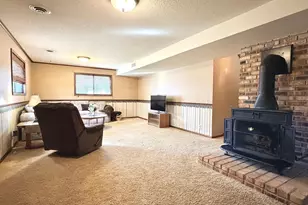 1919 Driftwood Ave, Worthington, MN 56187 - Photo 30