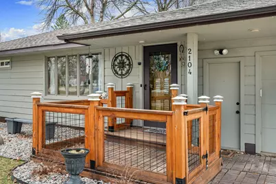 2104 W Oakland Avenue, Austin, MN 55912 - Photo 4