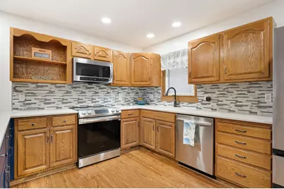 2104 W Oakland Avenue, Austin, MN 55912 - Photo 16