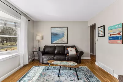 549 Doris Avenue, Shoreview, MN 55126 - Photo 4