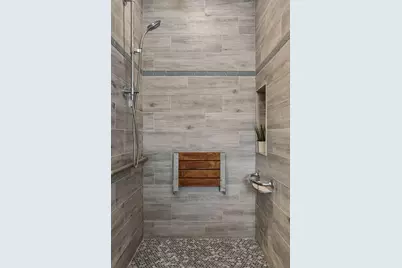 2037 Selby Avenue, Saint Paul, MN 55104 - Photo 24