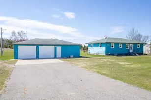 3006 Roosevelt Rd SE, Bemidji, MN 56601 - Photo 2