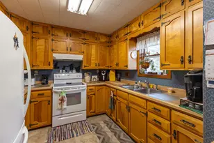 3006 Roosevelt Rd SE, Bemidji, MN 56601 - Photo 6