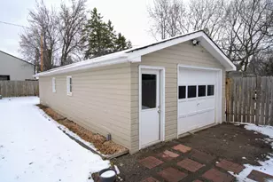 105 3rd St SE, Hinckley, MN 55037 - Photo 16