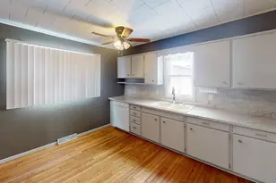 105 3rd St SE, Hinckley, MN 55037 - Photo 4