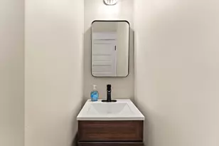 938 Palace Ave, Saint Paul, MN 55102 - Photo 16