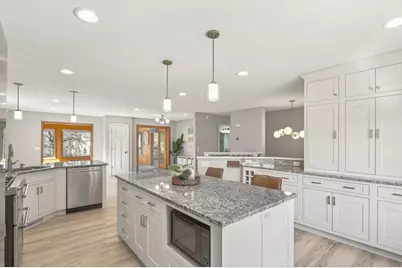 10544 Lee Drive, Eden Prairie, MN 55347 - Photo 12