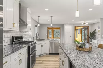 10544 Lee Drive, Eden Prairie, MN 55347 - Photo 16