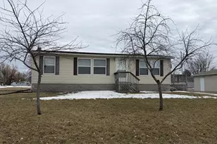 1702 Main Ave, International Falls, MN 56649 - Photo 2