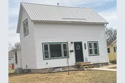 1019 Irving Street, Alexandria, MN 56308 - Photo 2