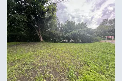 409 S Orange Street, Waconia, MN 55387 - Photo 2