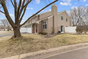 610 85th Ln NW, Coon Rapids, MN 55433 - Photo 4