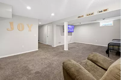 673 Monroe Street S, Shakopee, MN 55379 - Photo 18