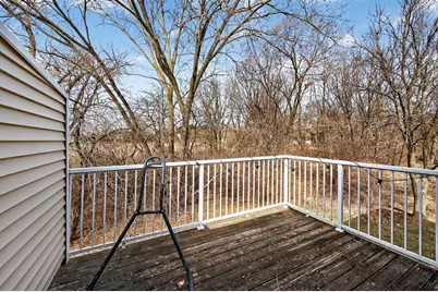 927 Pond View Court, Vadnais Heights, MN 55127 - Photo 12