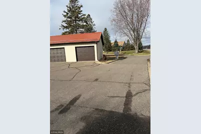 1048 109th Avenue NE, Blaine, MN 55434 - Photo 2