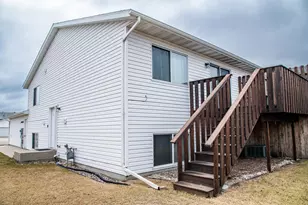 1902 41st Ave S, Moorhead, MN 56560 - Photo 2