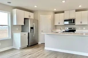 1935 Aztec Ave, Shakopee, MN 55379 - Photo 6