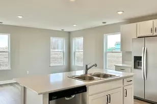 1935 Aztec Ave, Shakopee, MN 55379 - Photo 4