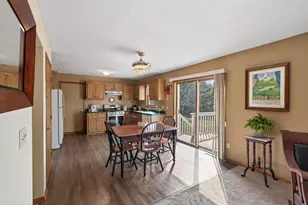 9585 72nd St S, Cottage Grove, MN 55016 - Photo 8