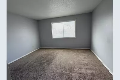 7830 Yates Avenue N, Brooklyn Park, MN 55443 - Photo 6