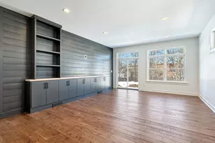 2241 8th St, Saint Paul, MN 55110 - Photo 8